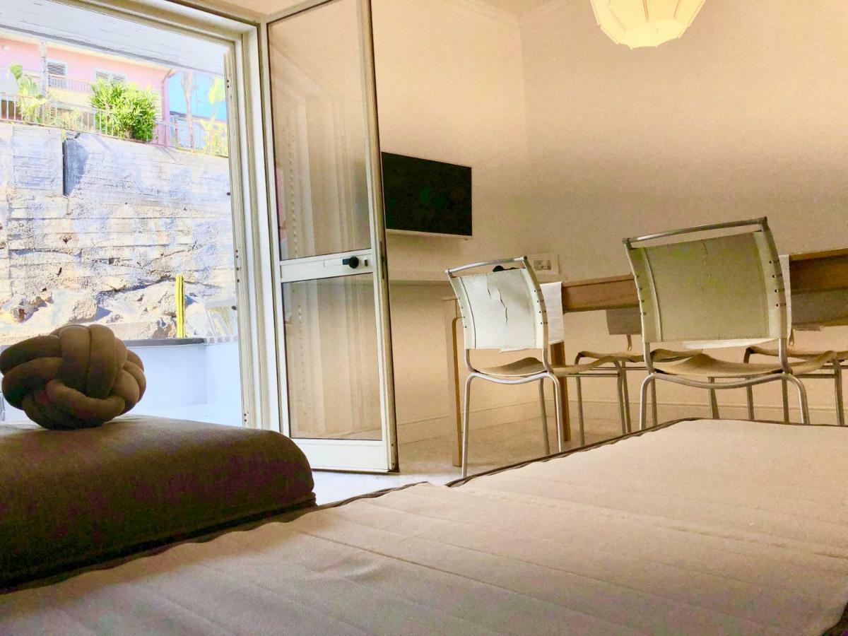 Villa Lattea Aci Trezza Esterno foto